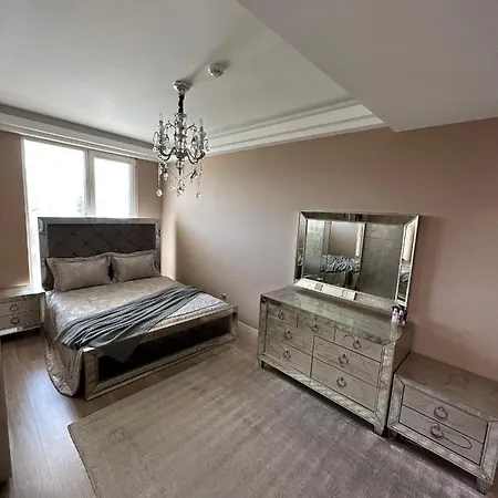 Luxury In 公寓 斯科普里