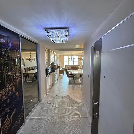 公寓 Luxury In 斯科普里